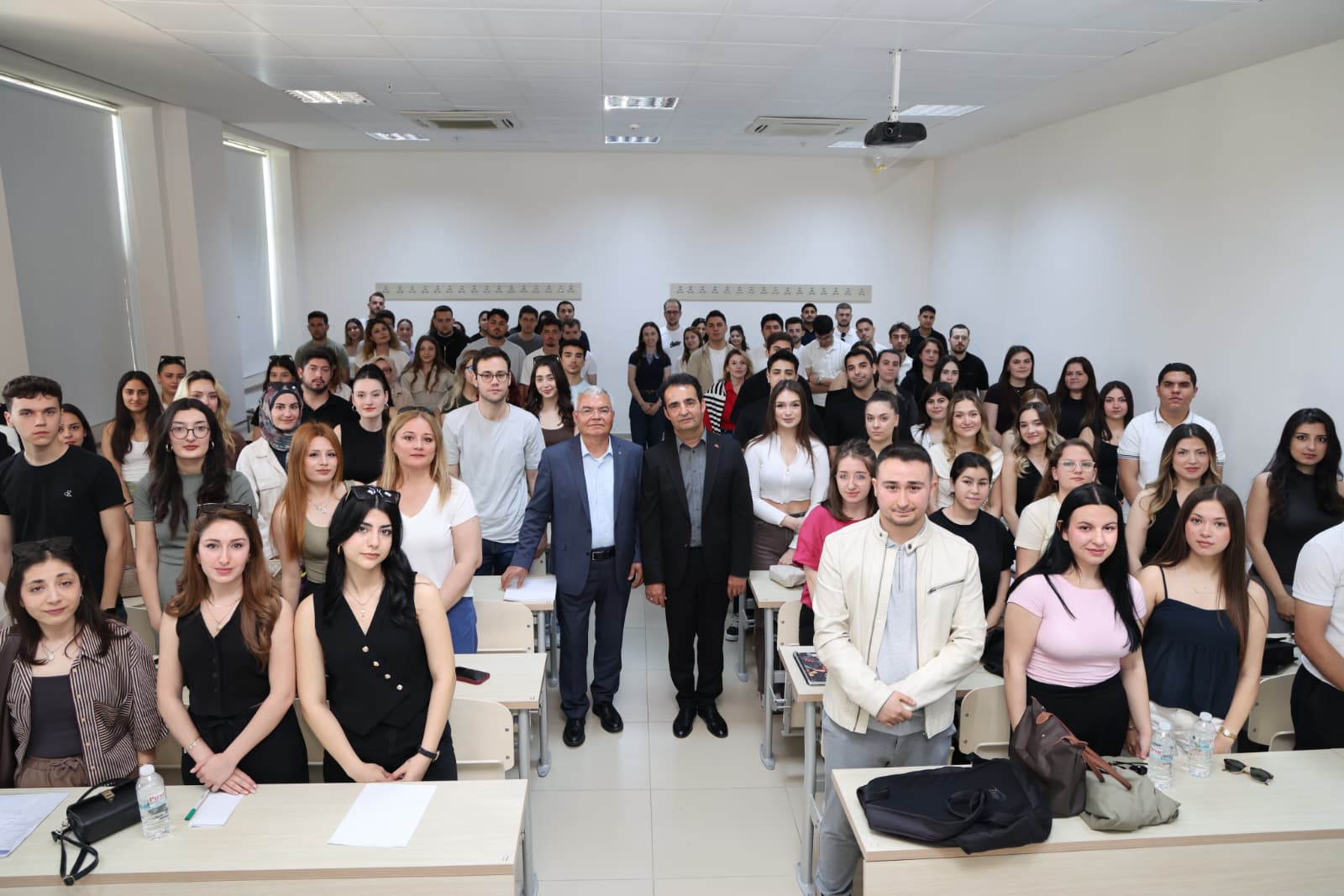 Eğitim ve Üretim Üniversite Öğrencileriyle Masaya Yatırıldı